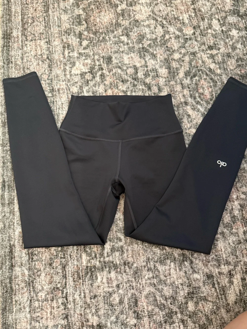 ALO Yoga charcoal Performance Leggings